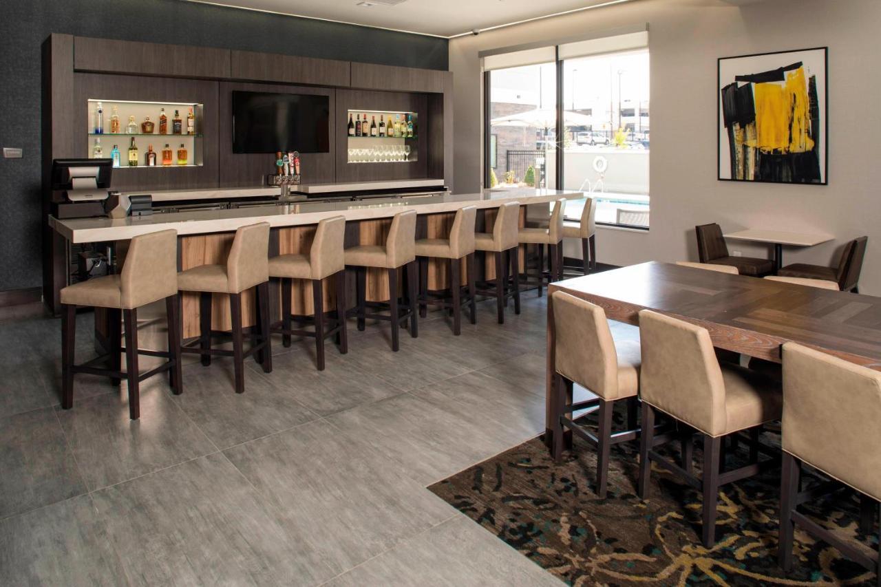 Residence Inn By Marriott Tulsa Downtown Buitenkant foto
