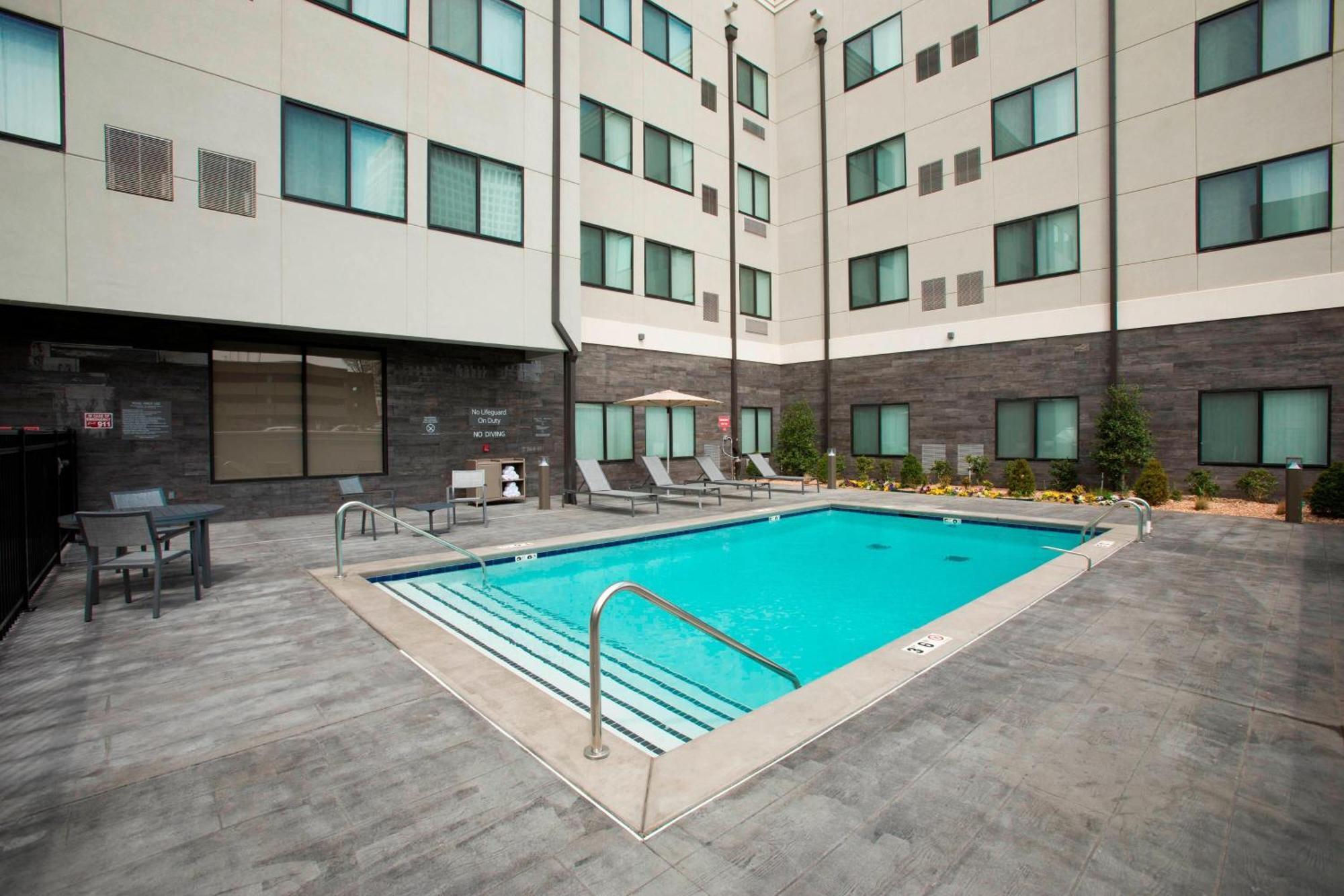 Residence Inn By Marriott Tulsa Downtown Buitenkant foto